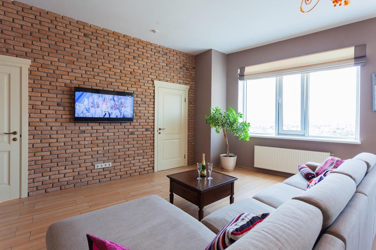 Stylish Views Apartments In The Parasol. Parus .Obolonskaya Embankment Kyiv Exterior photo